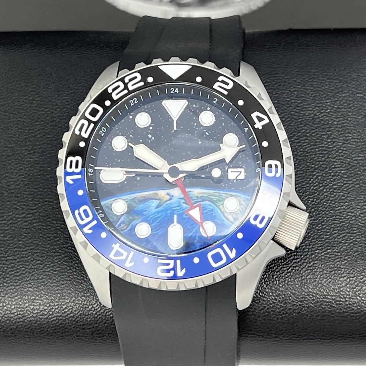 Art Globe Full GMT